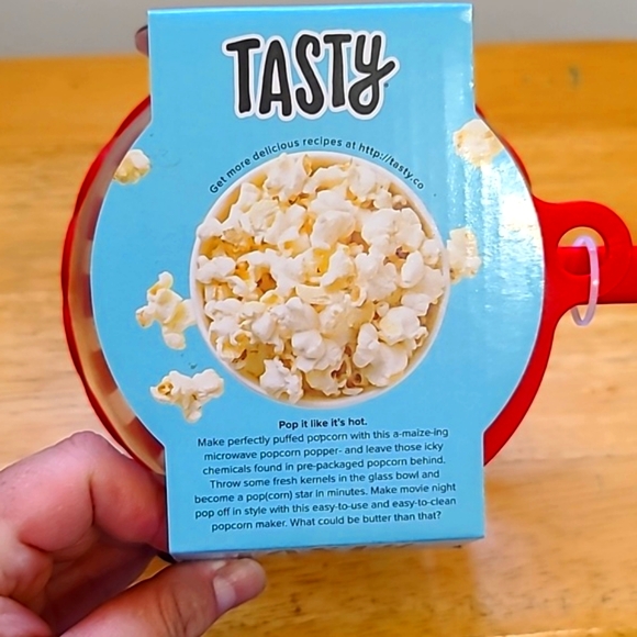 Microwave Glass Popcorn Popper with Butter Melter - Picture 3 of 5